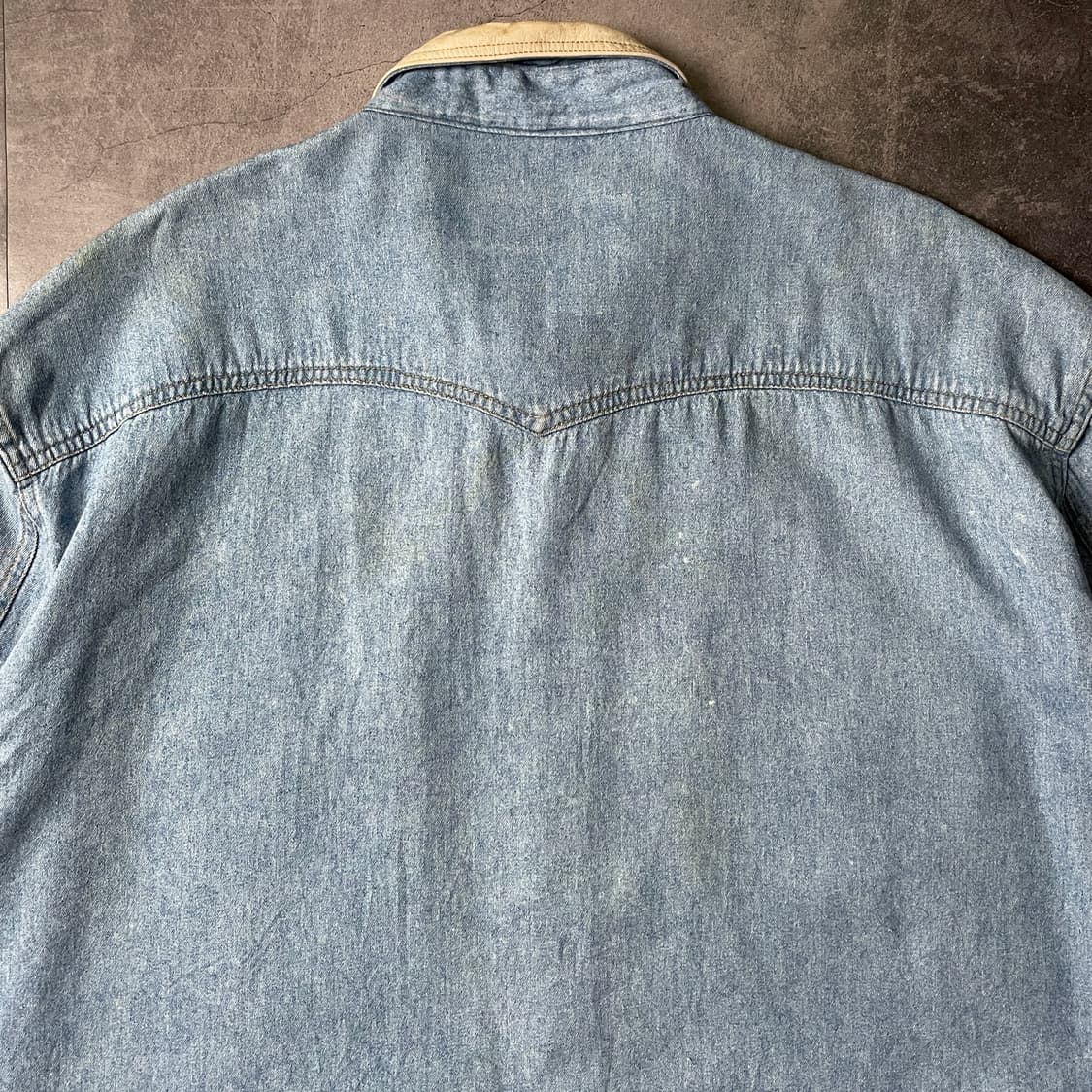 FLUID 빈티지 레더 트리밍 투톤 코튼 데님셔츠 A00417 상품이미지7