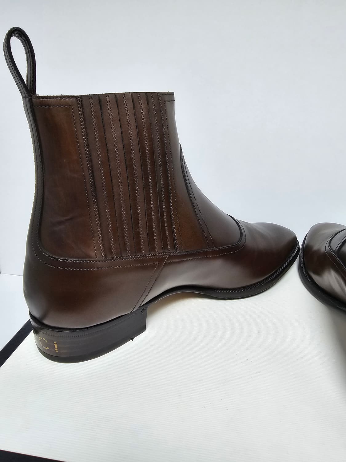 새상품 구찌 스터드 로고 남성 첼시 한정판 부츠 상품이미지5