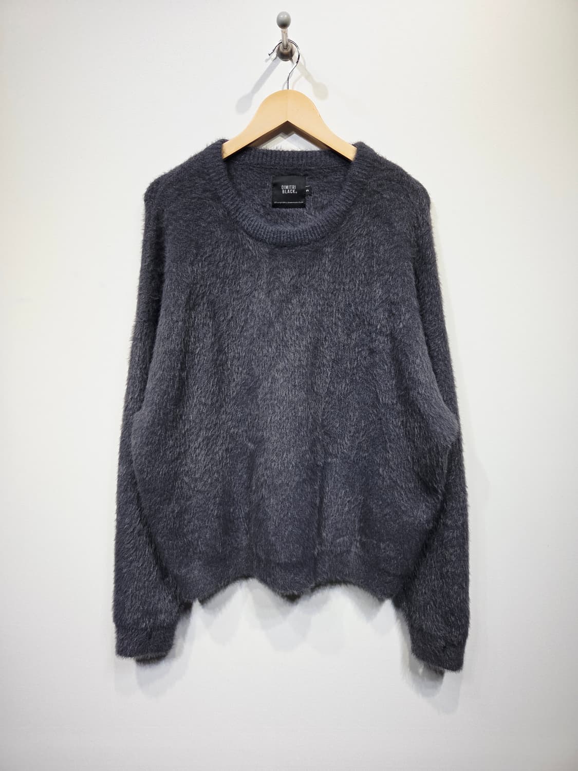 디미트리블랙 차콜 헤어리 라운드 니트 상품이미지2
