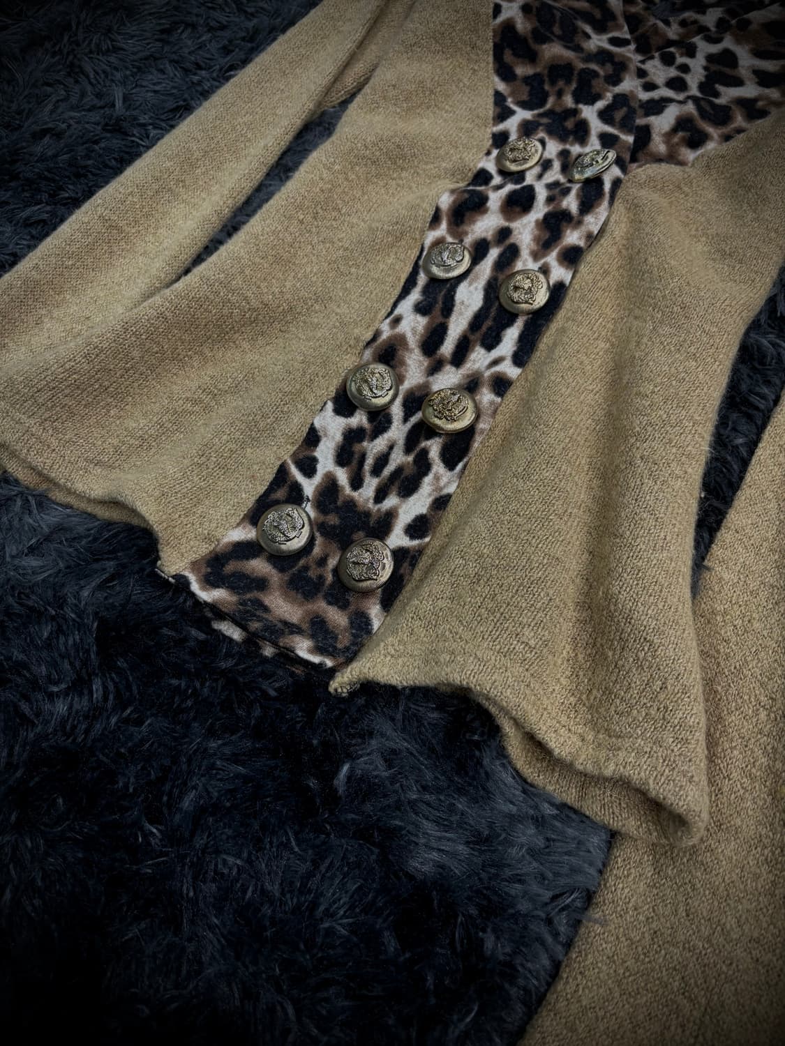 d.i.a. 베이지 호피 금장 가디건 상품이미지4