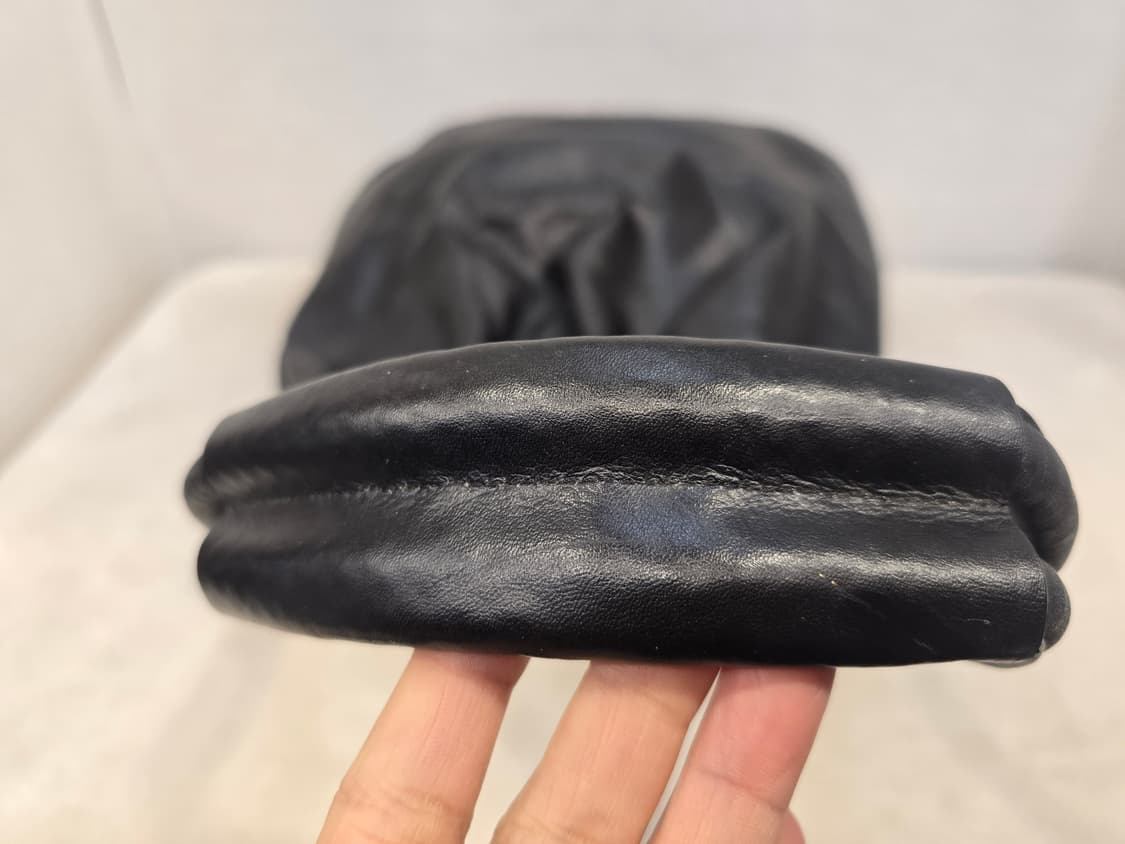 아우로 Ouro 블랙 셔링 복조리백 숄더백 상품이미지7