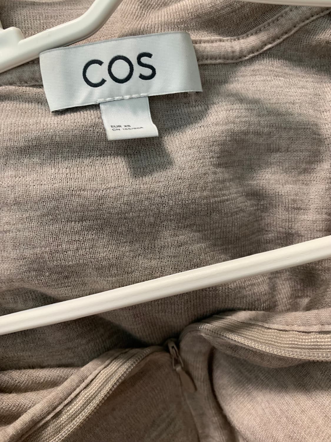 코스 슬림핏 하프집 울 후디 상품이미지4