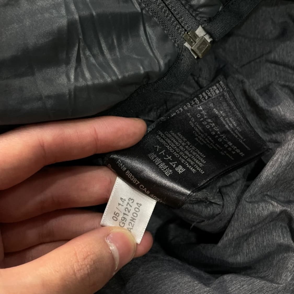 100 아디다스 포르쉐 디자인 유광 패딩  상품이미지5