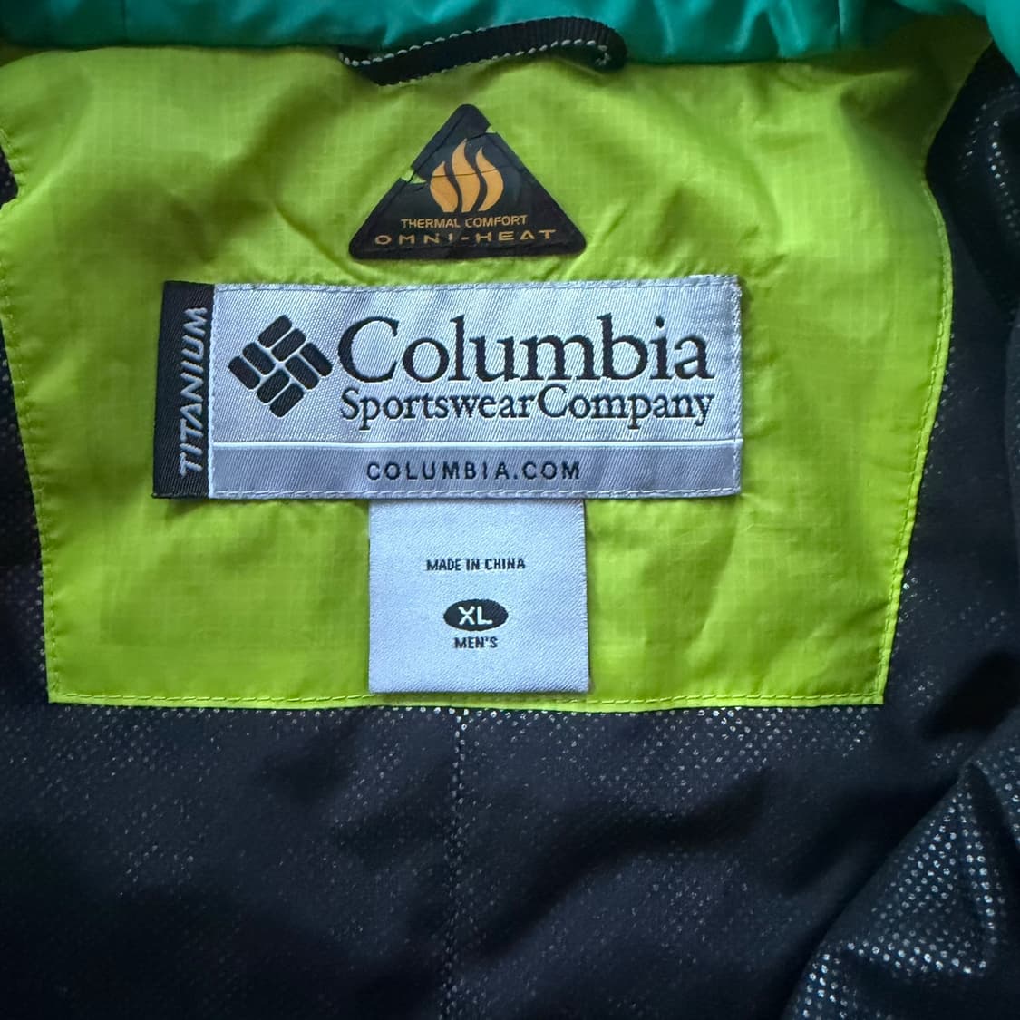 컬럼비아 티타늄 고프코어 패딩 자켓 상품이미지2