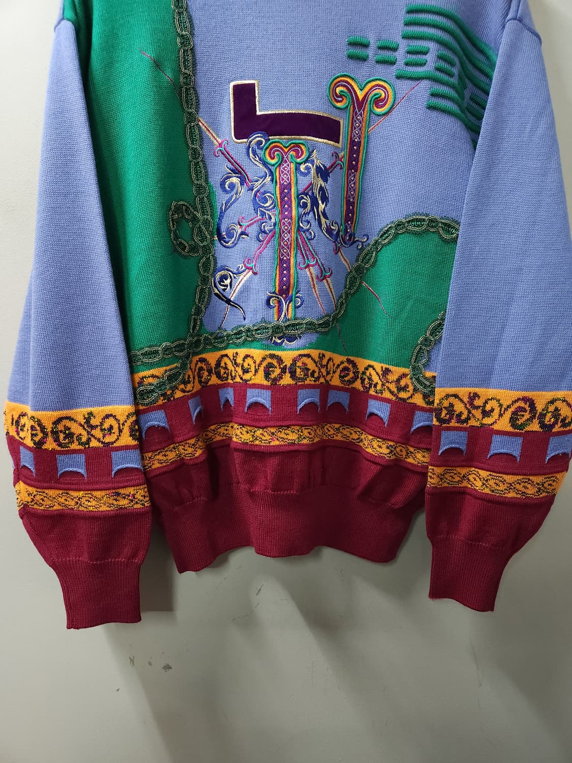 란셀 LANCEL 자수 디테일 울 니트 상품이미지2