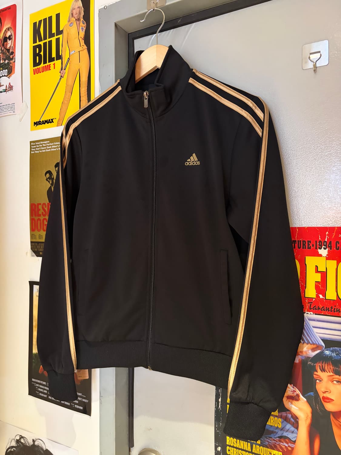 아디다스 블랙 골드 로고 트랙탑 져지 상품이미지1