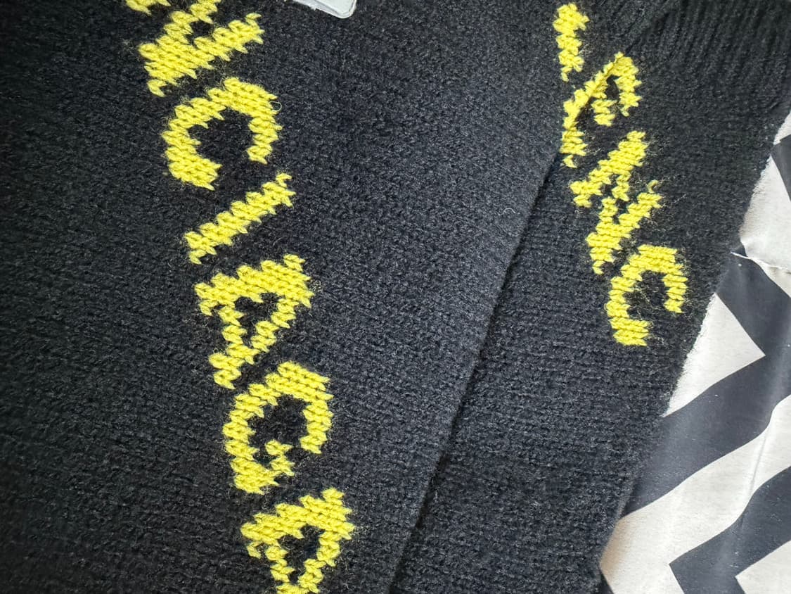 발렌시아가 멀티로고 니트 s 새상품 상품이미지4