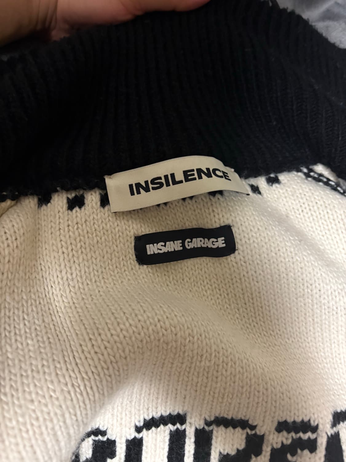 인사일런스 인세인개러지 자카드  집업 니트L 상품이미지3