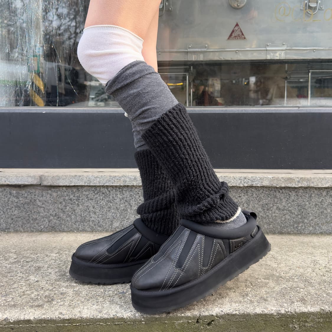 2000s 어그 타즈 선웨이브 가죽 플랫폼 슬리퍼 상품이미지10