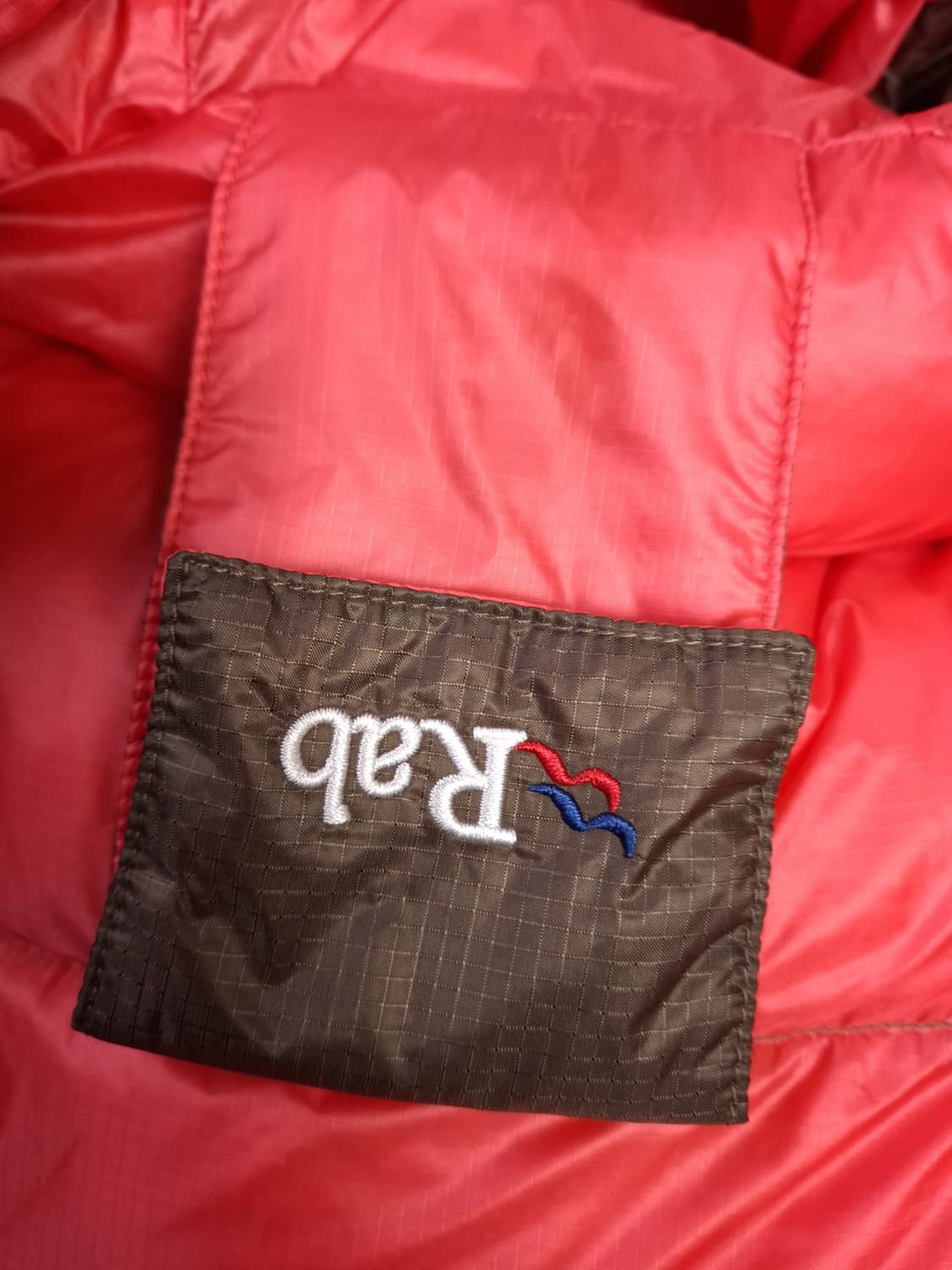 새제품 오리지날 랩 Rab 뉴트리노 엔듀런스 패딩 상품이미지3