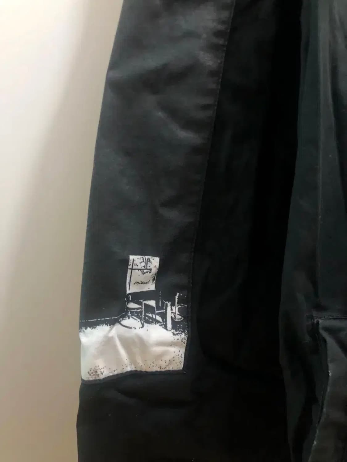 카브엠트 블랙 룸스 집업자켓 상품이미지4