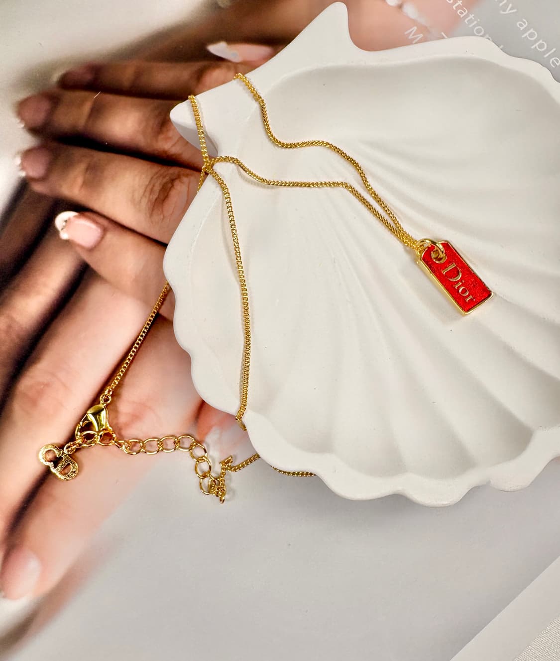 디올 레드 플레이트 바 목걸이 상품이미지8