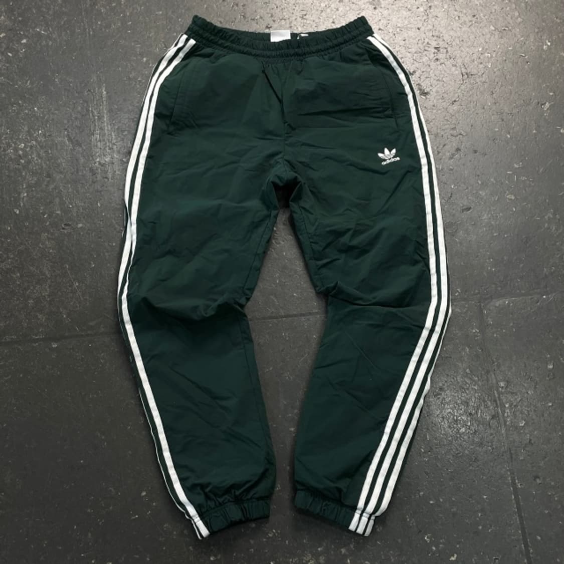 105 아디다스 나일론 팬츠 상품이미지1