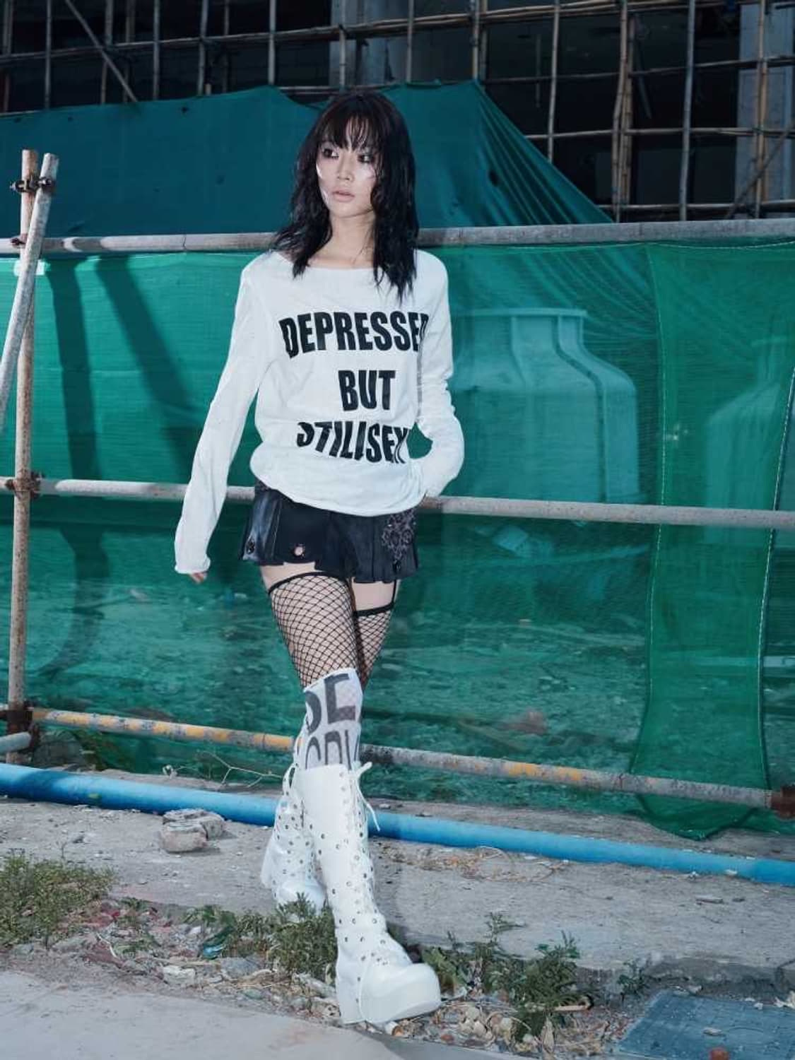 Lettering long sleeve 레터링 롱 슬리브 고딕 락시크 상품이미지1