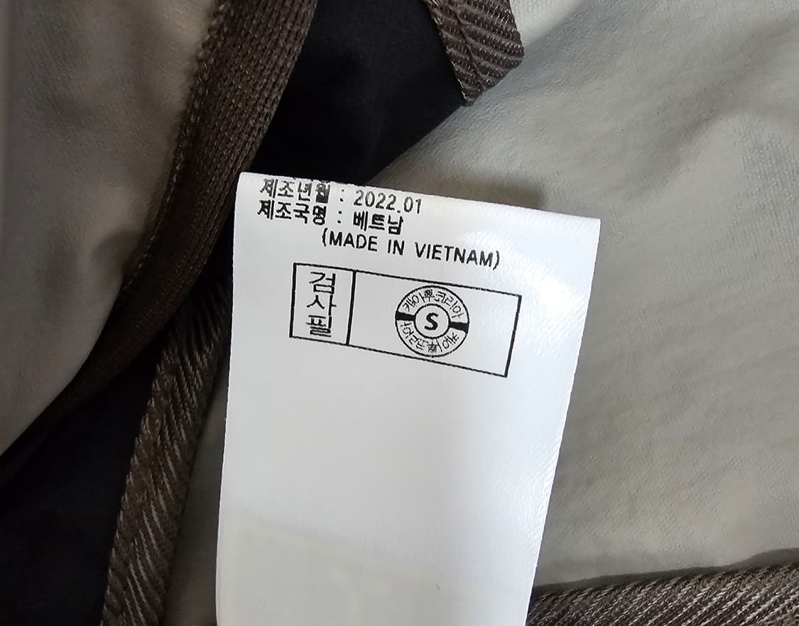 아이더 여성 고어텍스 바람막이 L 상품이미지5