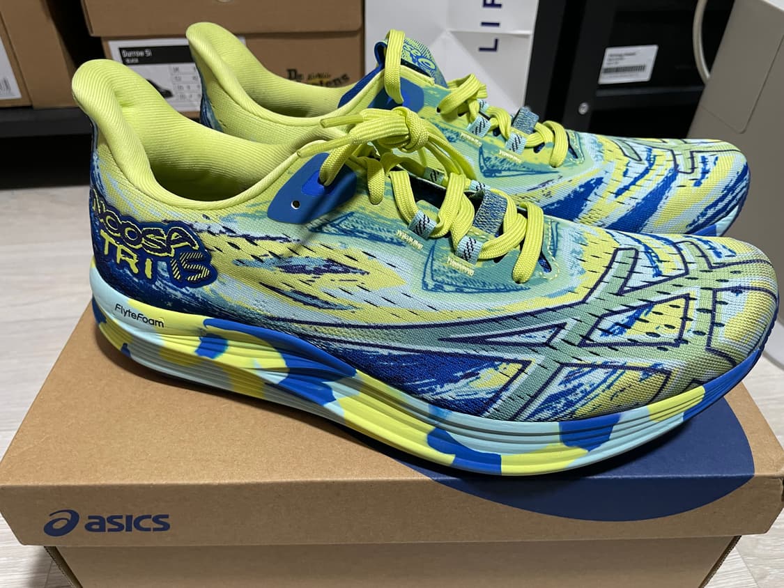 [새상품] 런닝화 사이트 1위 아식스 누사 트리 15 [270,275] 상품이미지1