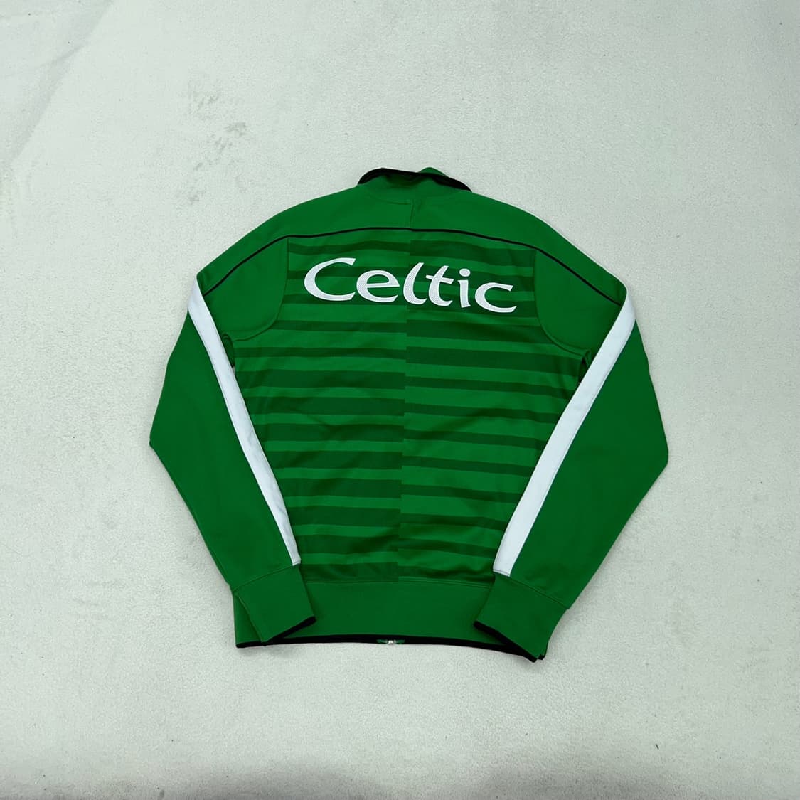 Nike green celtic jersey 상품이미지5