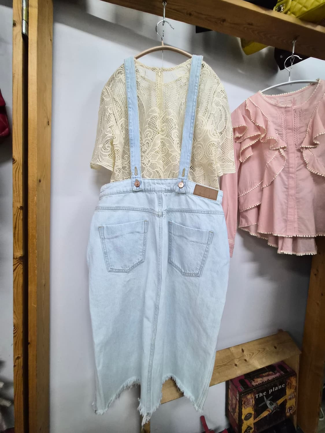 1.자라 멜빵 데님 스커트 2.자수레이스 블라우스 상품이미지4