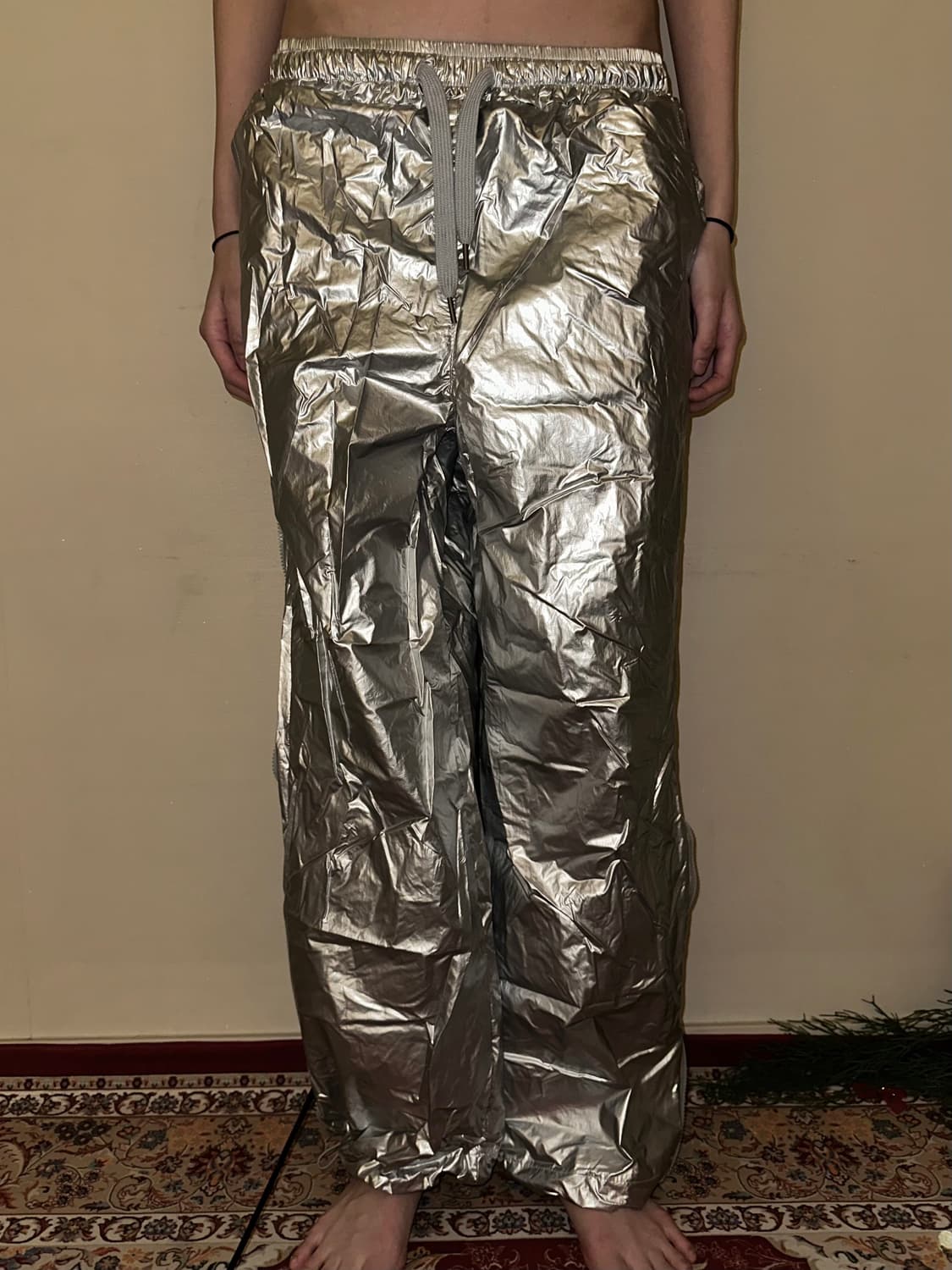실버 메탈릭 사이드 지퍼 팬츠 상품이미지4