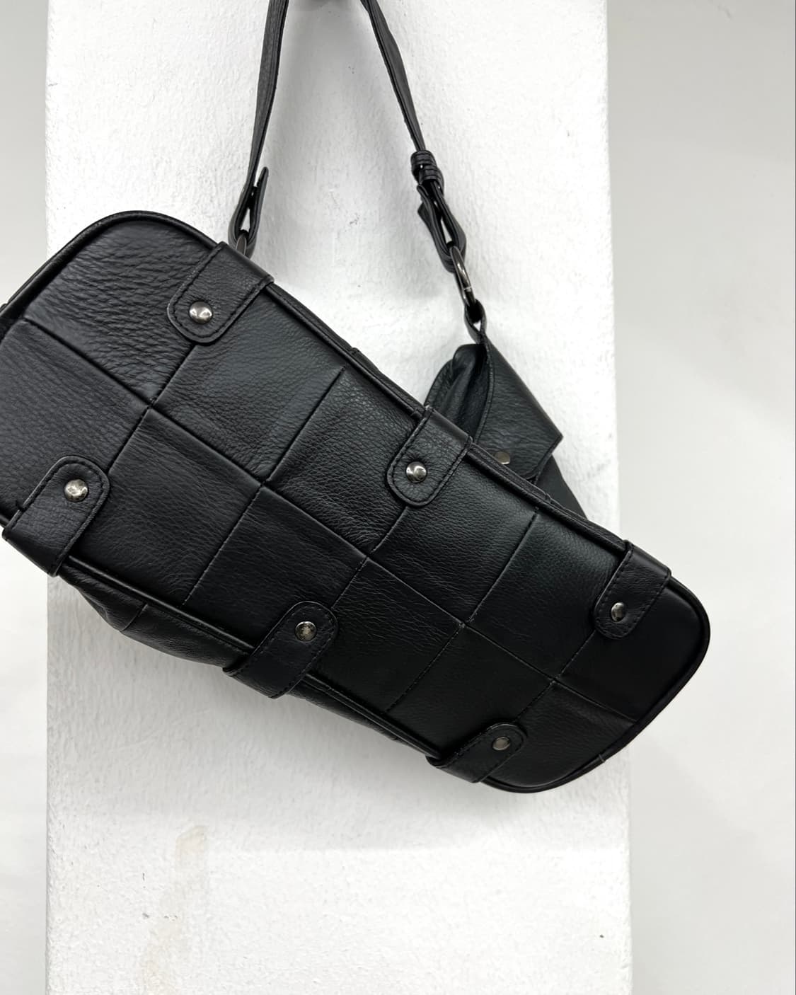 stud line detail shoulder bag 상품이미지3