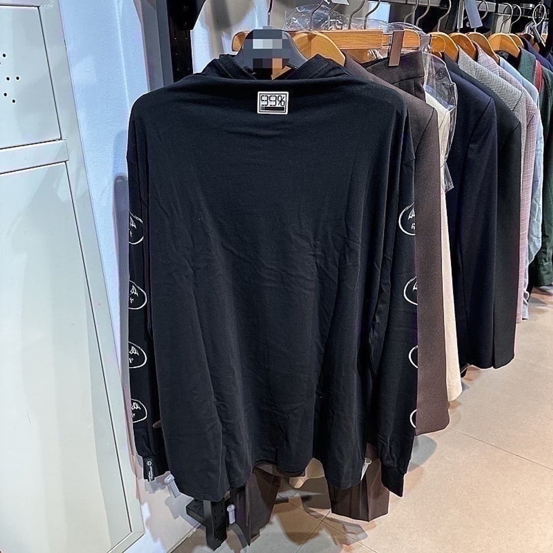 (정품/새상품) 99%is 남성 블랙 로고 롱슬리브 상품이미지3