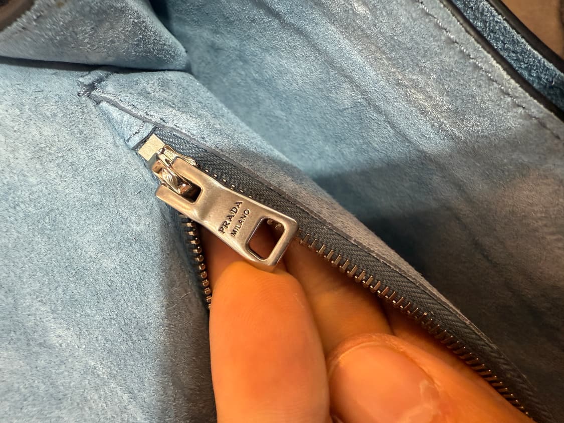 프라다 정품 카이에 블랙 가죽 숄더백 상품이미지5