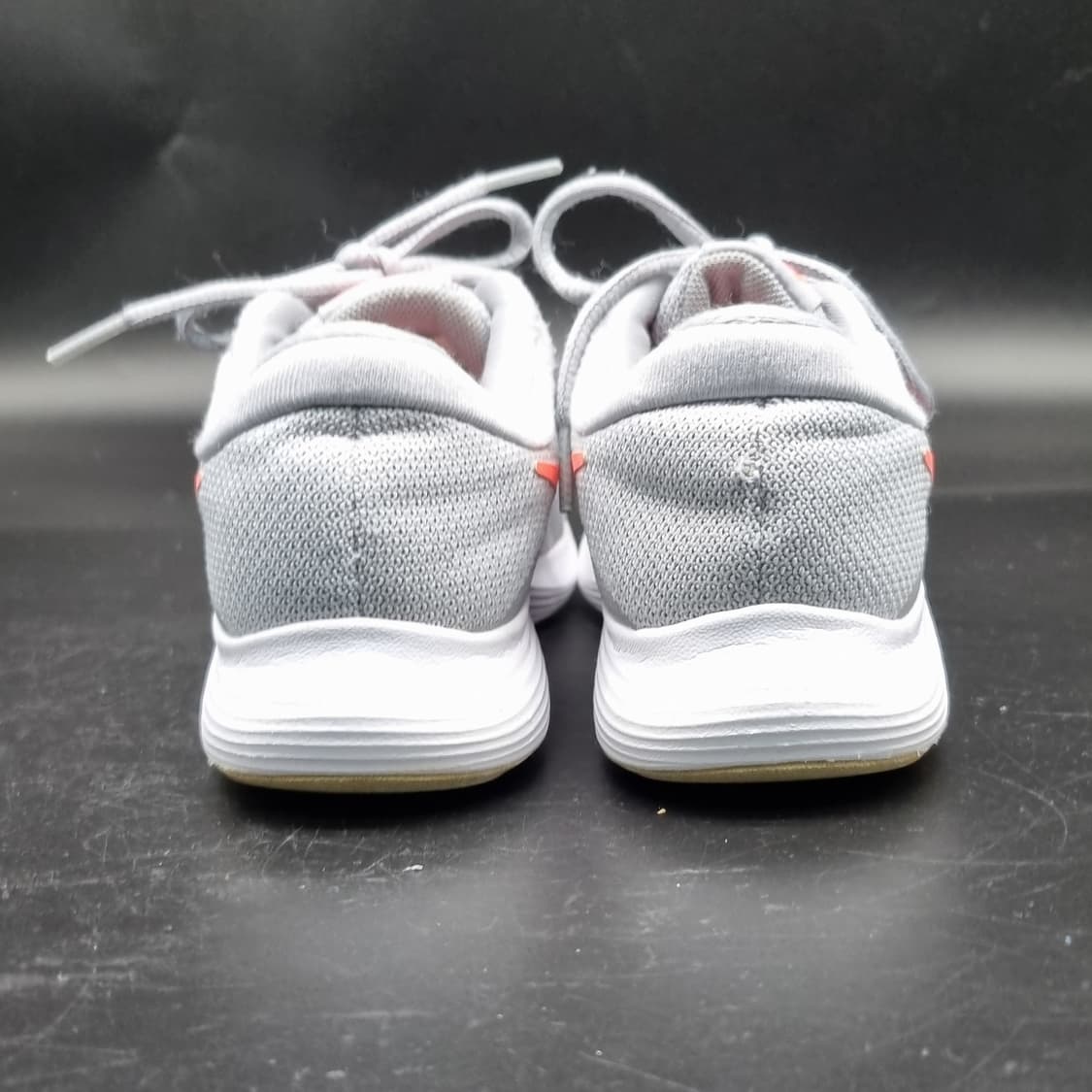 나이키 레볼루션4 운동화220 상품이미지4