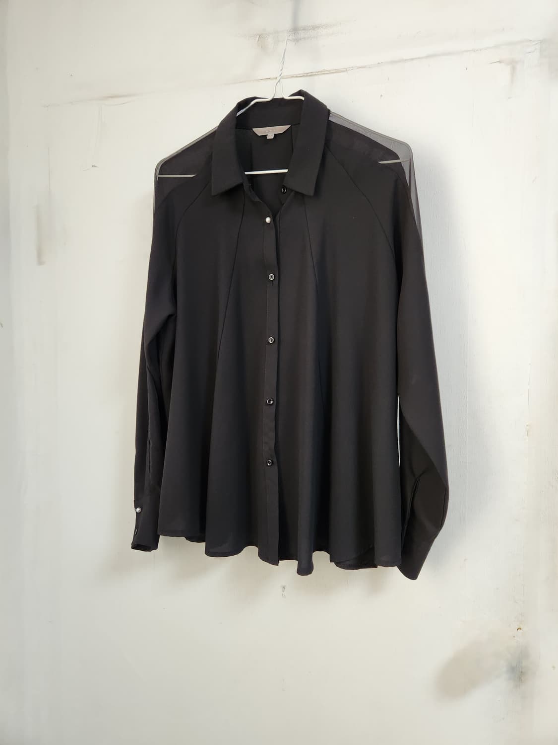 새옷)SOL 블랙 시스루 소매 배색  블라우스 F(55~66) 상품이미지1