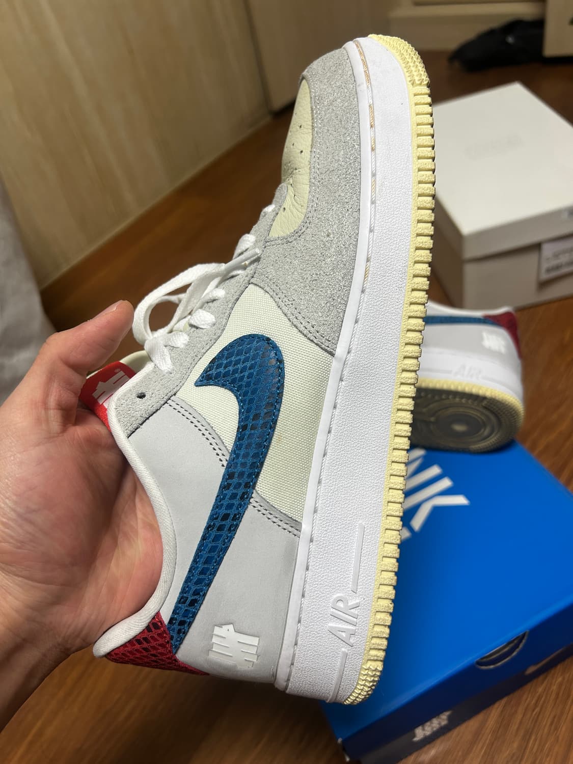 나이키 에어포스 1언디핏 상품이미지2