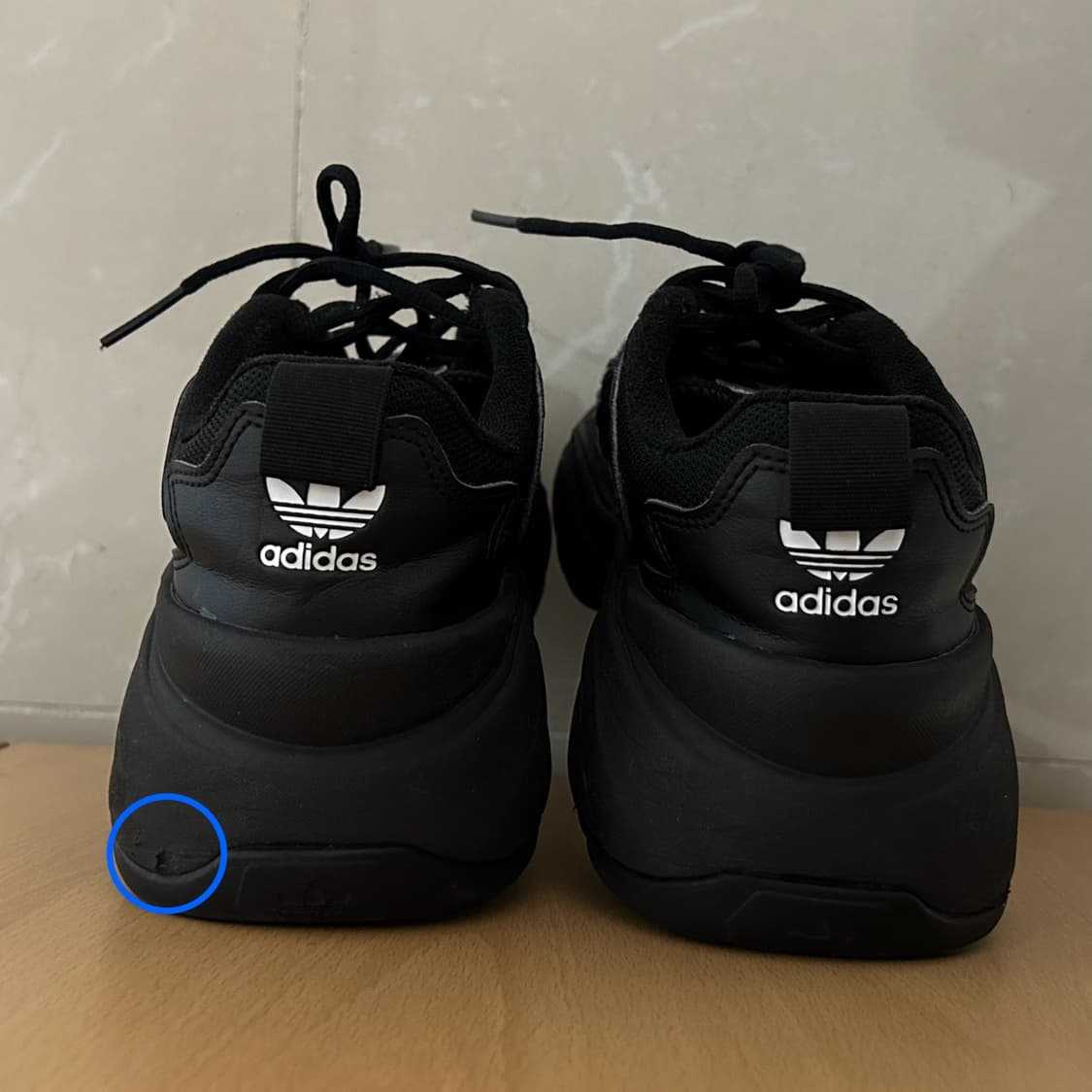 아디다스 오즈가이아 240 상품이미지4