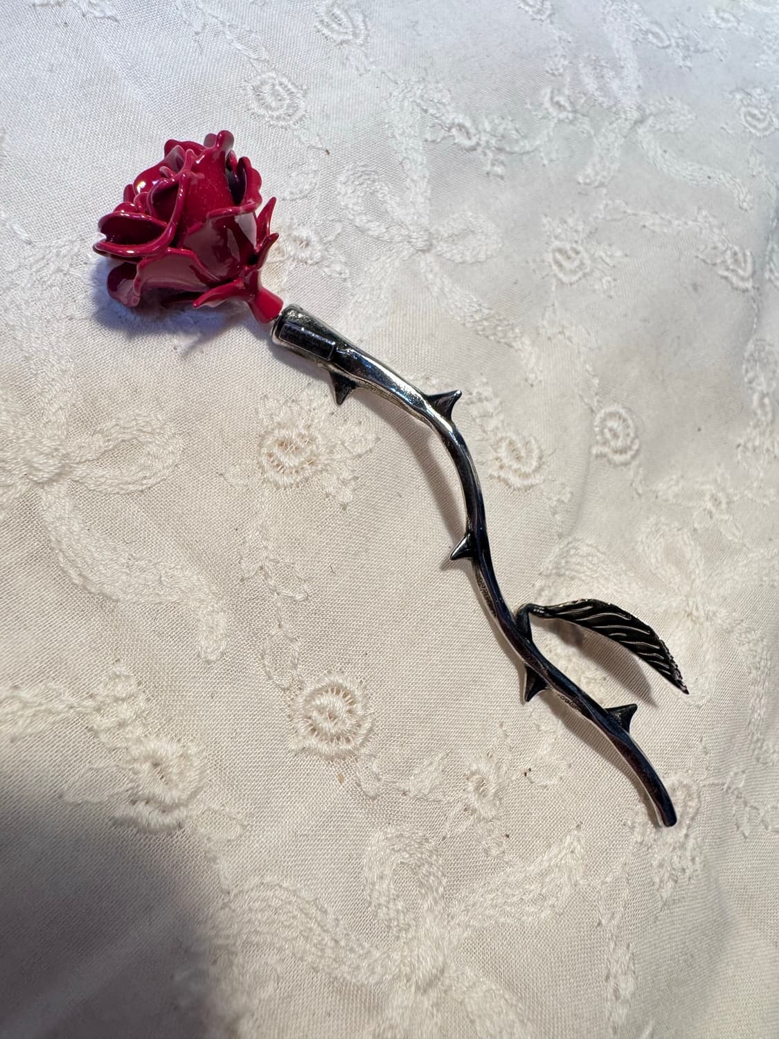 단종/ACNE STUDIOS 로즈 이어링 레드 상품이미지7