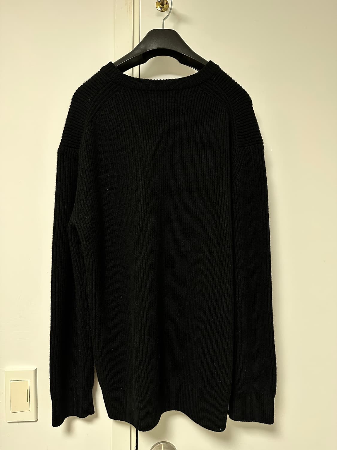 [46] 솔리드 옴므 블랙 니트 상품이미지2