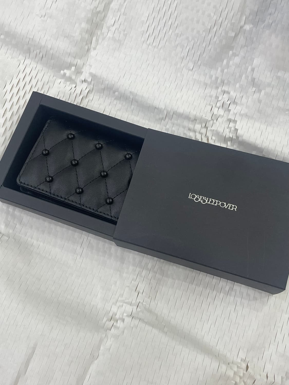 루즈슬립오버 Mini Stud Puff Cow Leather Wallet 상품이미지3