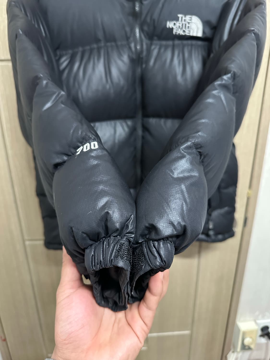 노스페이스 700 눕시 패딩 블랙 M 상품이미지4