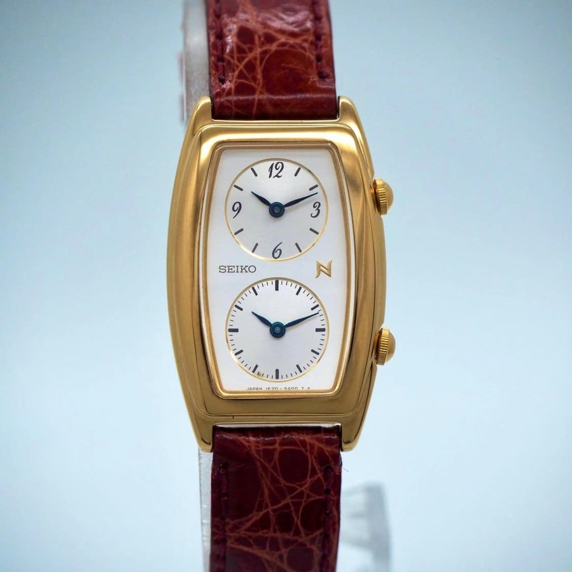 세이코 노이에 듀얼 타임 시계 상품이미지3