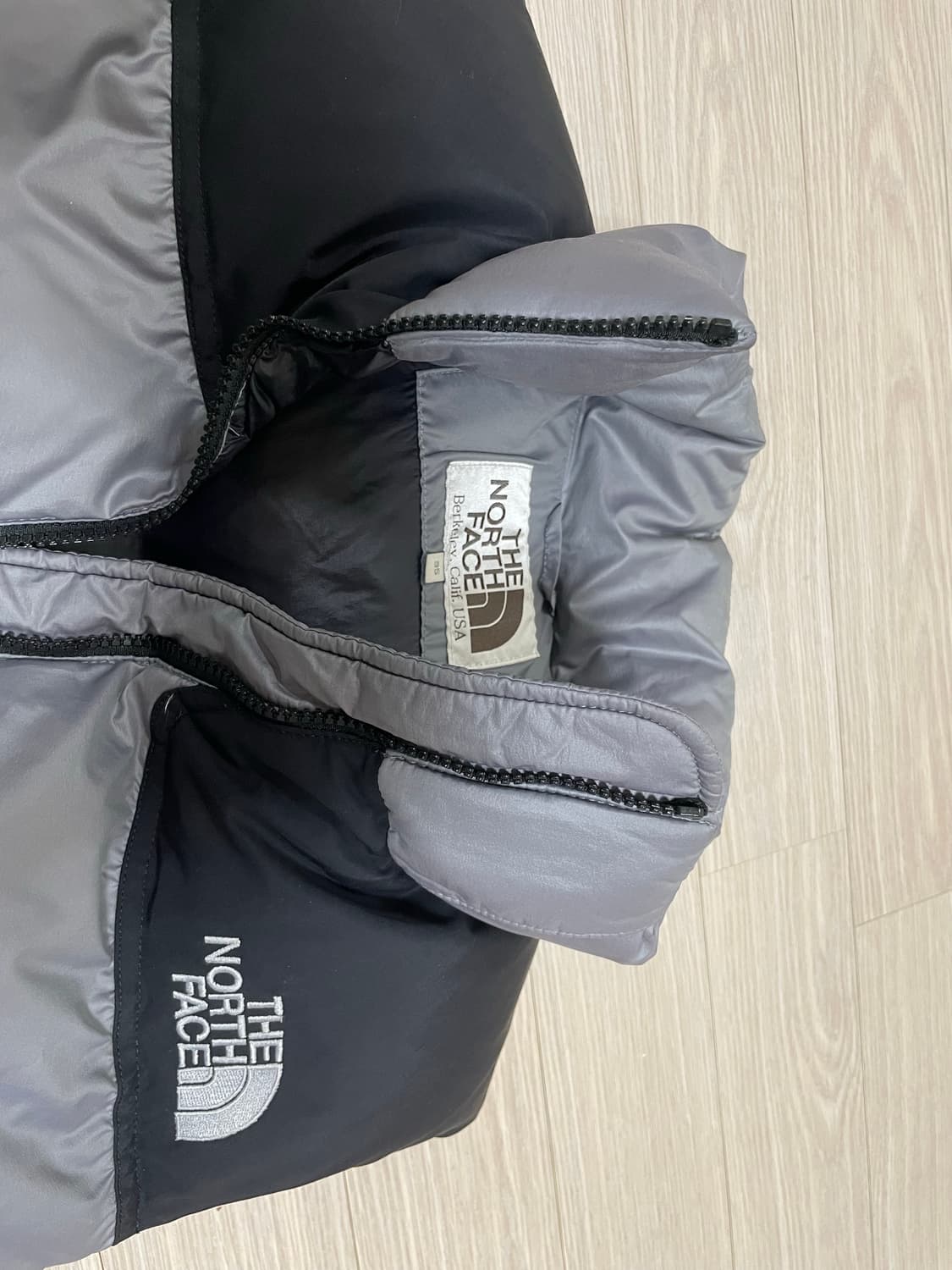 노스페이스 700 눕시 패딩 조끼 그레이 M 95-100 상품이미지3