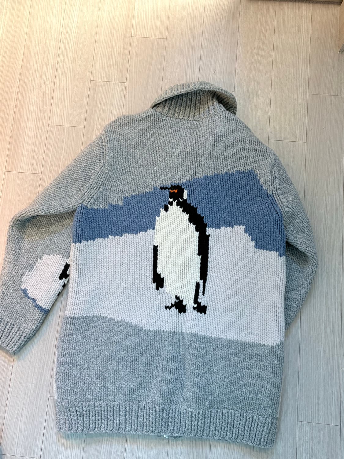 디센덴트 스웨터 상품이미지3