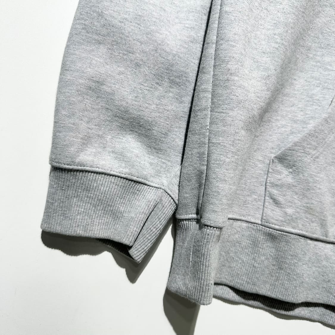 아더에러 x 자라 자더에러 로고 후드 상품이미지6