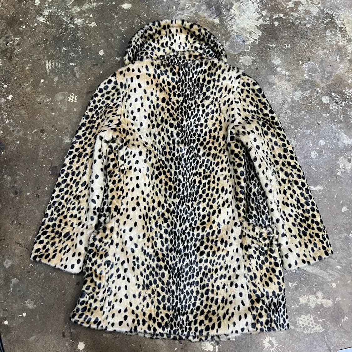 S) 포에버21 레오파드 퍼 코트 상품이미지3