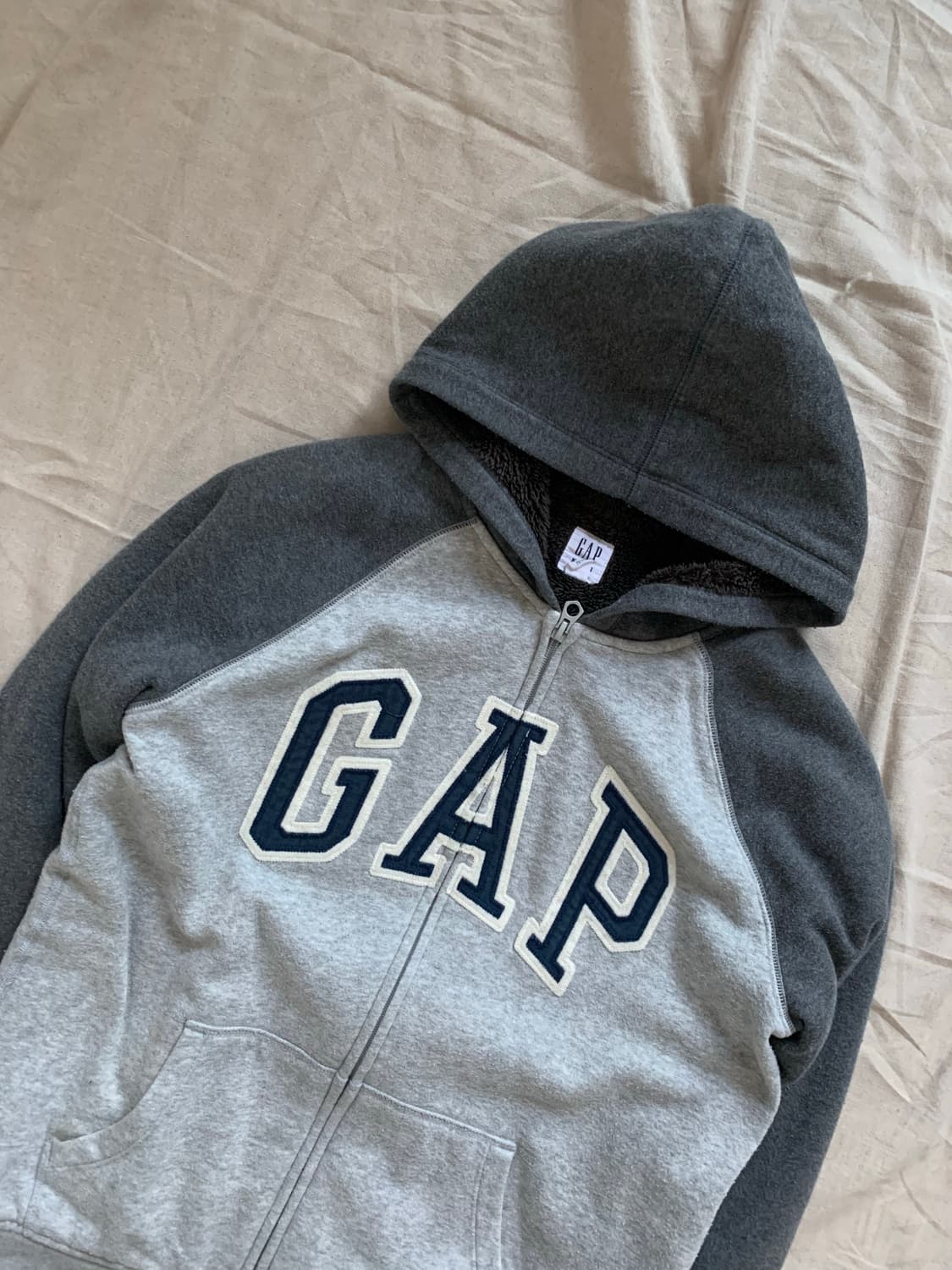 갭 중앙 빅 로고 기모 양털 나그랑 패턴 후드집업 상품이미지5