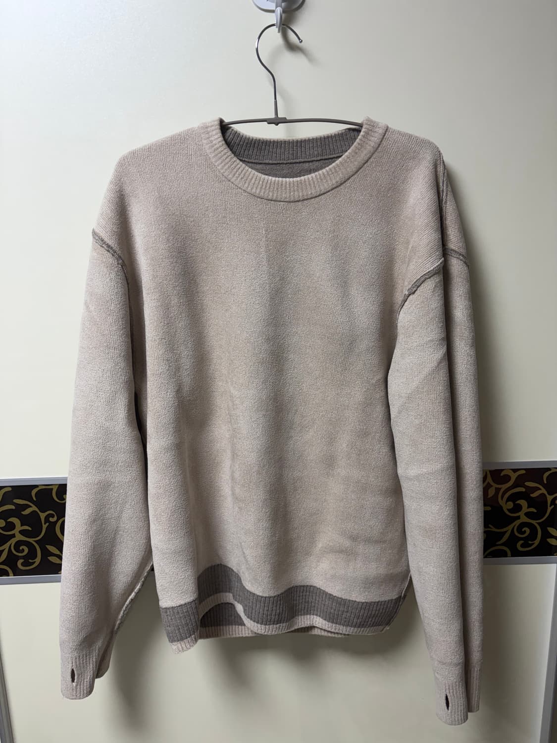 더니트컴퍼니 x 스토커즈 콜라보 니트 오트밀/크림 L 상품이미지2