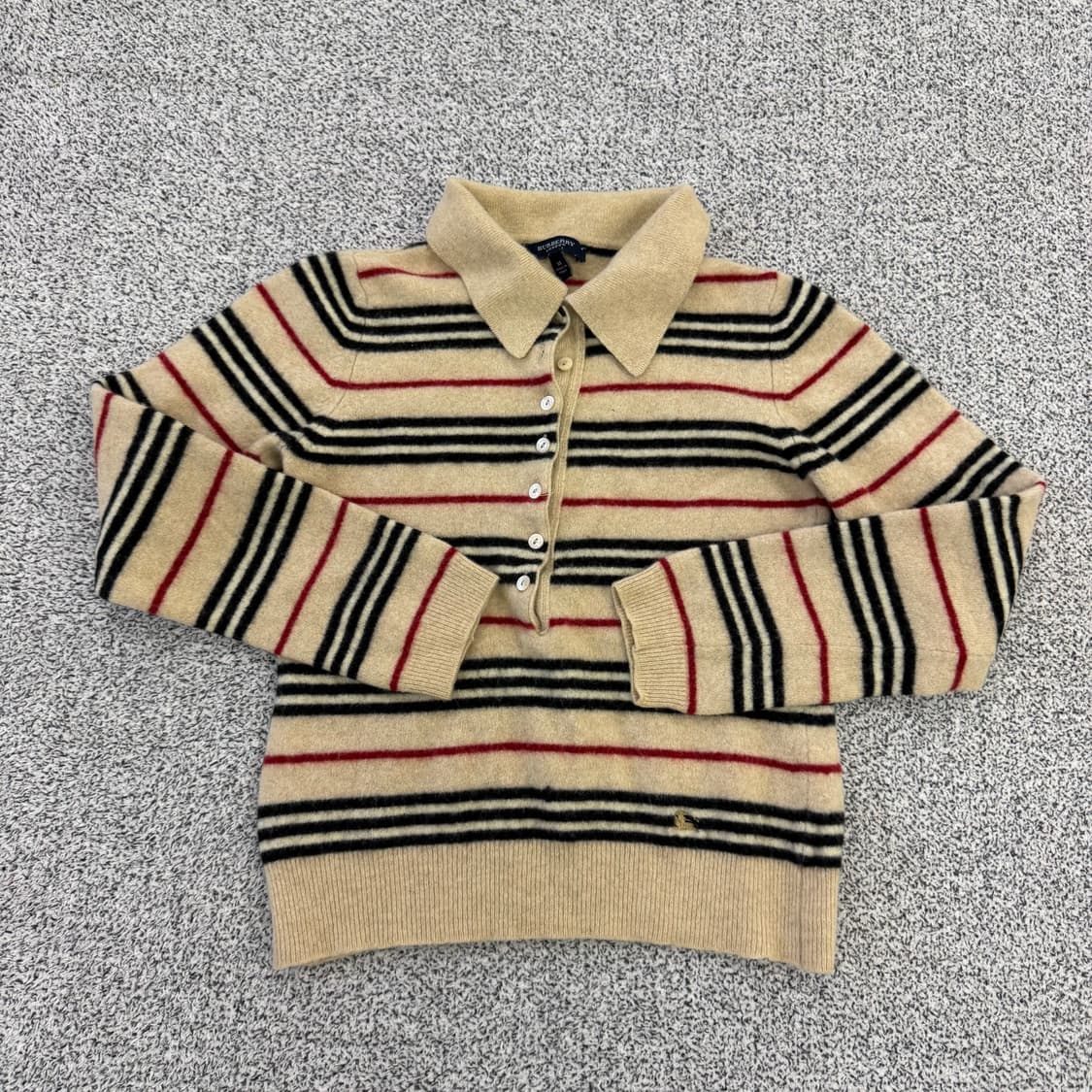 실측확인 버버리 스트라이프니트 (수축)0127H1 상품이미지1