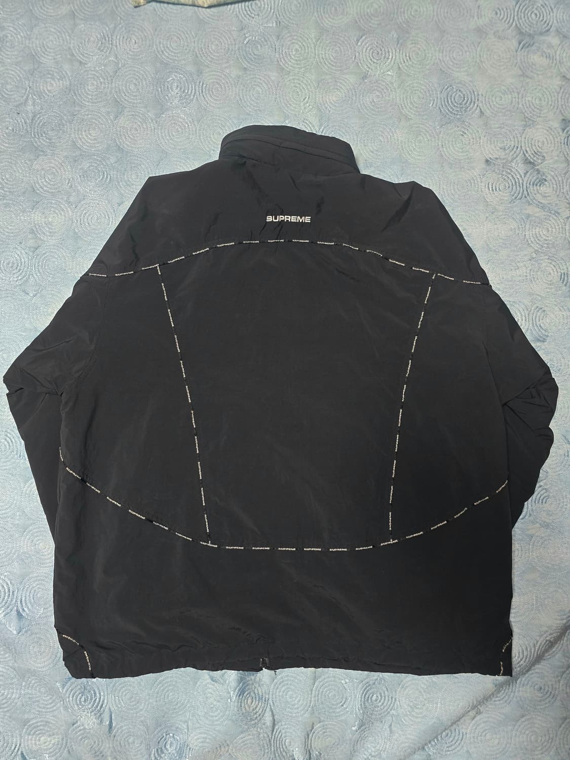 슈프림 로고 파이핑 후드 트랙 자켓 블랙 상품이미지2