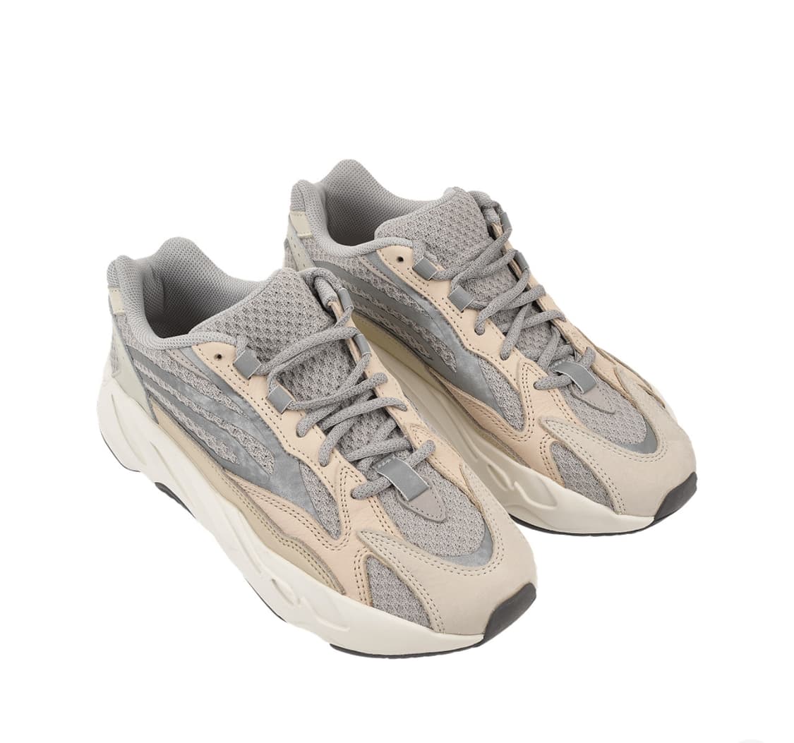 이지부스트 700 v2 크림 상품이미지1