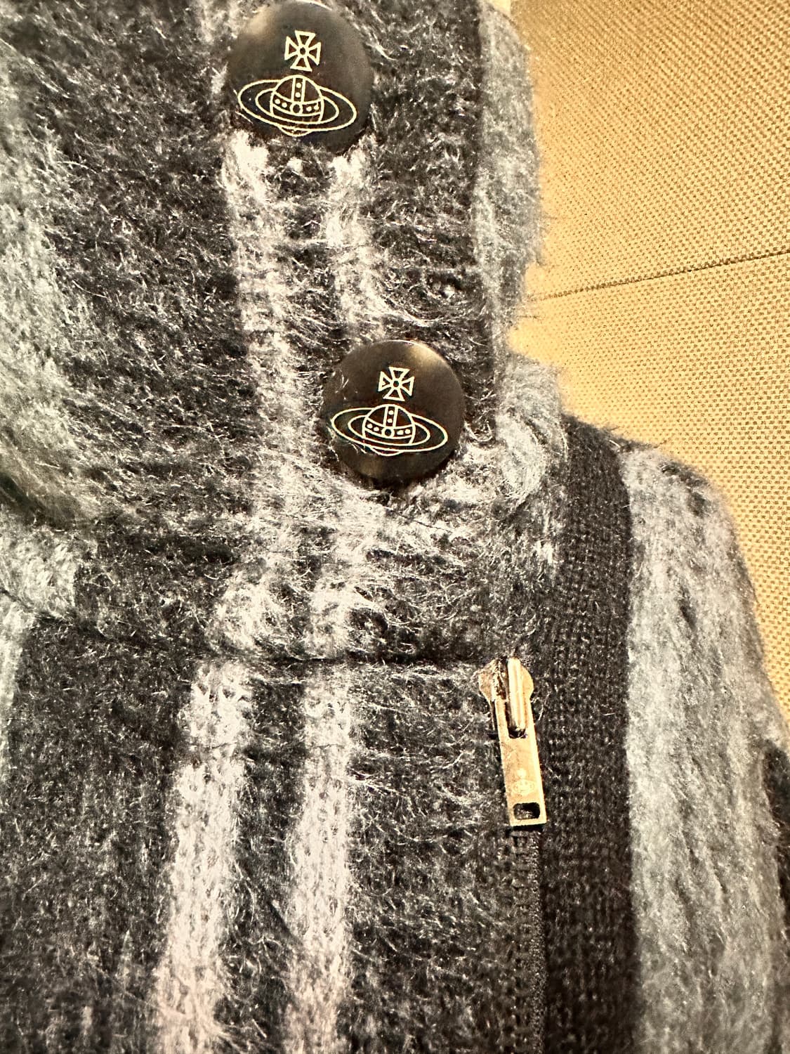 비비안웨스트우드 체크 orb로고버튼 2way 지퍼코트 상품이미지3