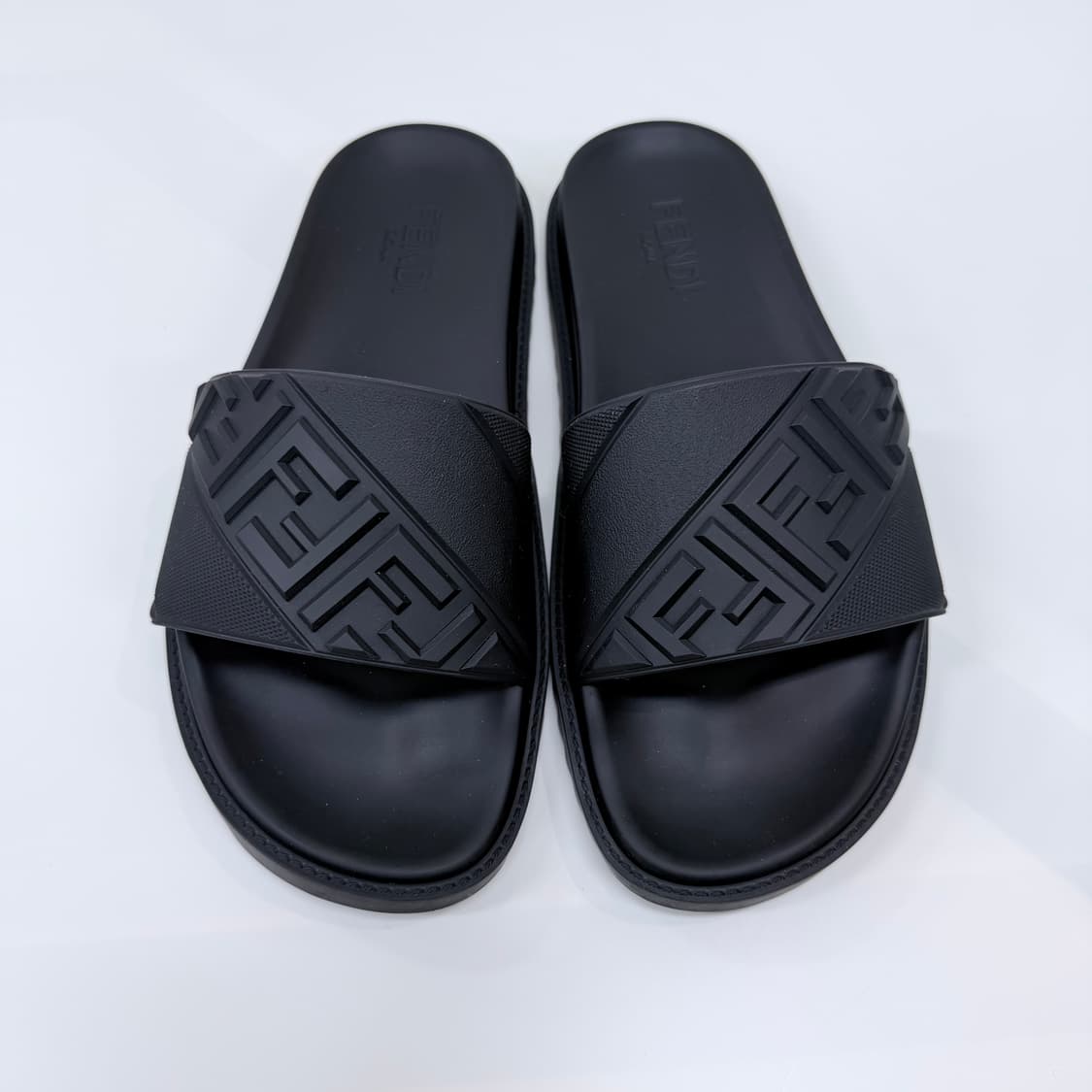 [S+급/270] 펜디 FF로고 러버 슬라이드 샌들 슬리퍼 블랙 상품이미지6