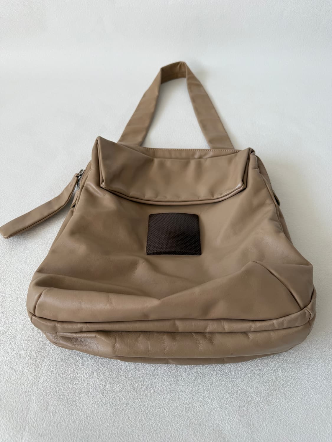 구호(KUHO) 레더 숄더백 상품이미지4