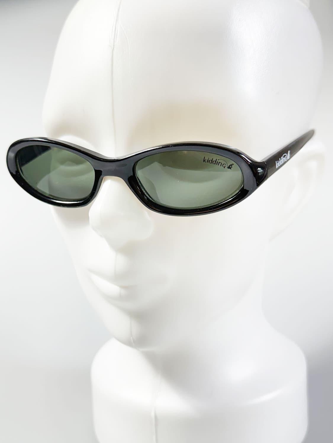 90s KIDDING 블랙 오벌 프레임 빈티지 선글라스 상품이미지8