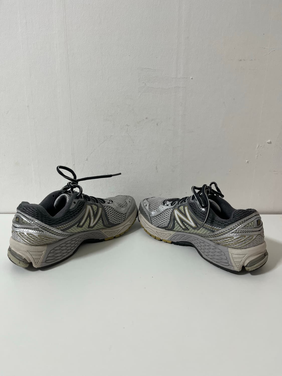 245 뉴발란스860v2 실버 운동화 정품 상품이미지3