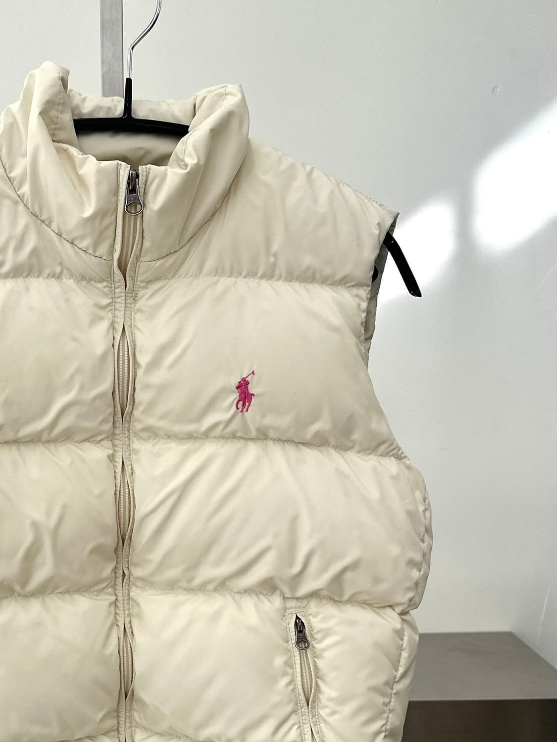 랄프로렌 아이보리 핑크포니 다운 패딩 베스트   상품이미지4